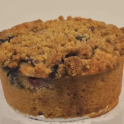Strawberry and Blueberry Almond Crumb Cake